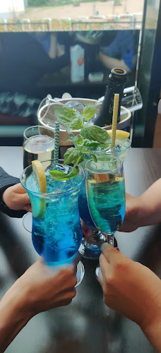 West Bay - Ravintola-ala