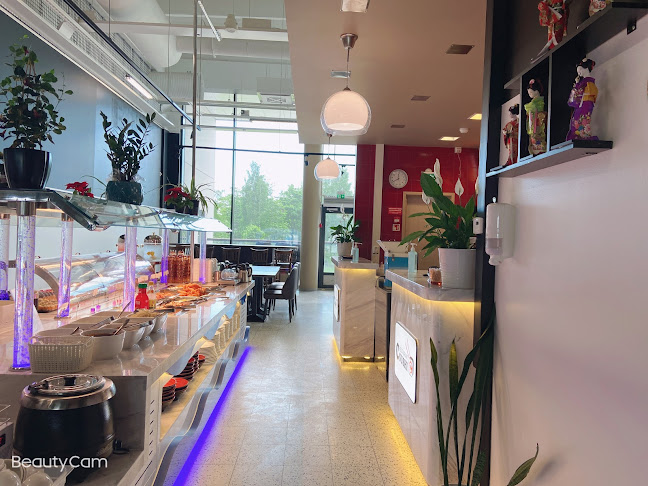 https://www.facebook.com/Csushi-Ravintola-Valkeakoski-109616758281783
