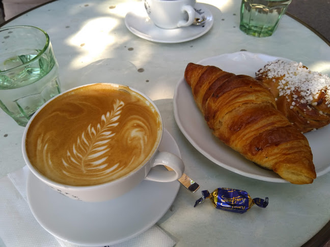 Robert’s coffee Bubbles Corner - Ravintola-ala