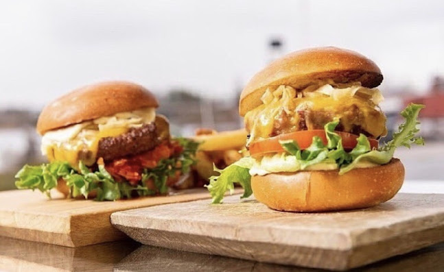 Satama Cafe & Bistro - Ravintola-ala