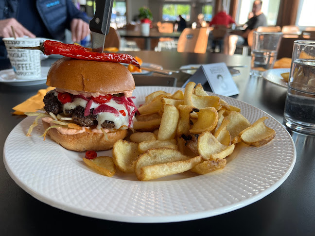 Opinii despre Taukopaikka Lahnajärvi în Lahnajärvi - Ravintola-ala