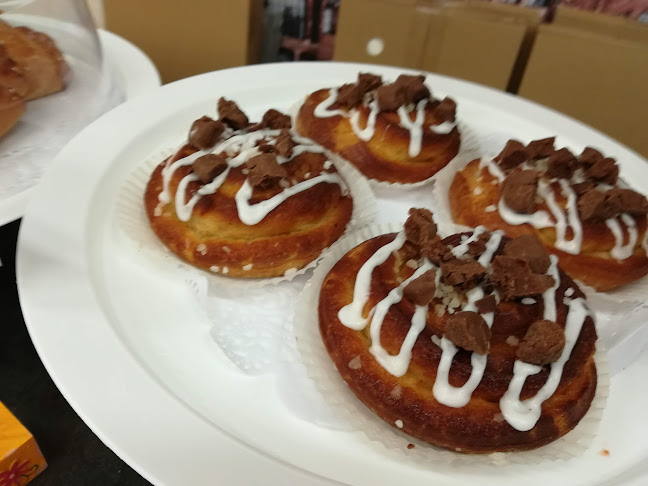 Comentarii opinii despre Lounas-kahvila Kuningatar ja Kuhnuri