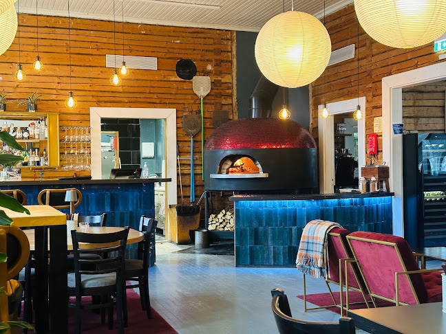 Rehtori Pizzeria & Cafe