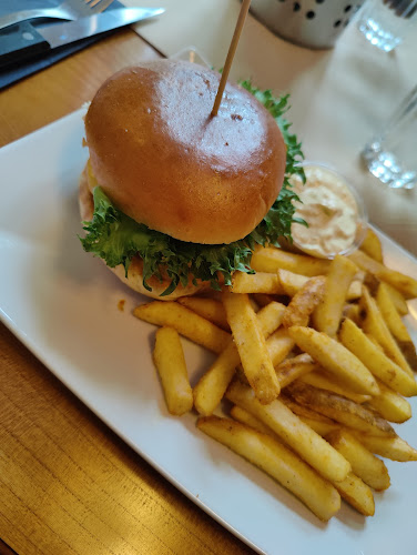 Opinii despre Martinniemen Kerhola în Oulu - Ravintola-ala