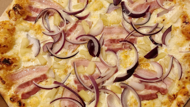 Kuhmon Pizzeria - Ravintola-ala