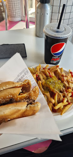 Höyhtyän Grilli - Ravintola-ala