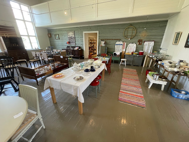 Osto- ja myyntiliike Sampola