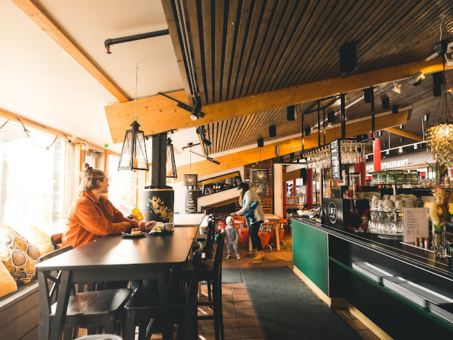 Loft Cafe & Snacks Shop