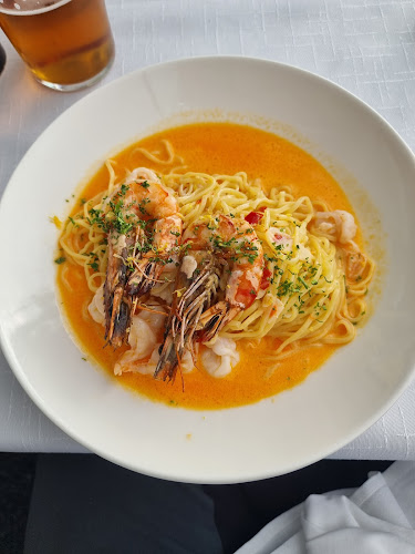 Restaurant Lucy in the Sky Open Times