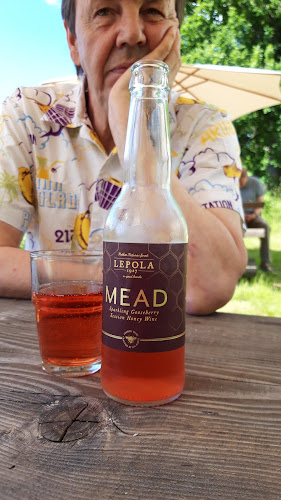 Comentarii opinii despre Petun kartanon Kahvila ja Puoti