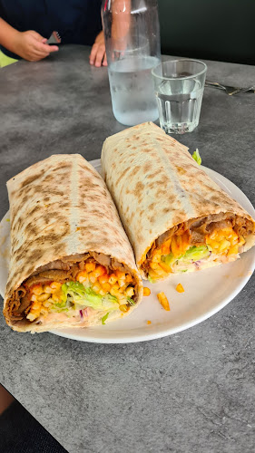 Malmin Kebab Pizzeria - Ravintola-ala