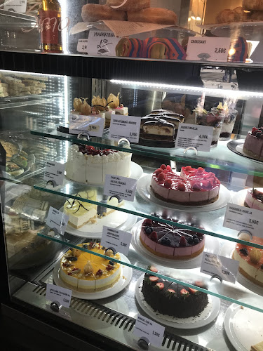 Opinii despre Cake House Café în Tampere - Ravintola-ala