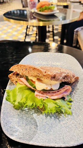 Fazer Café Kaisaniemi - Ravintola-ala