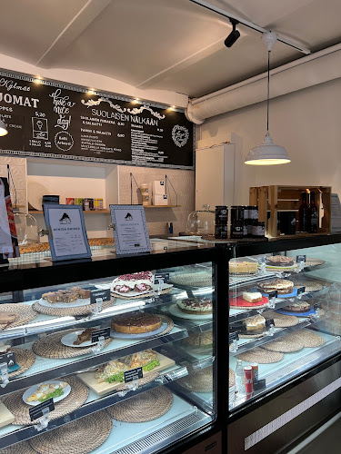 Comentarii opinii despre Valkoinen Puu Café & Shop