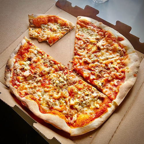 Opinii despre Pizzapojat Rantakylä în Joensuu - Ravintola-ala