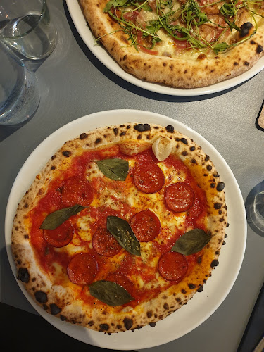 Comentarii opinii despre Naples Pizza & Wine Kamppi