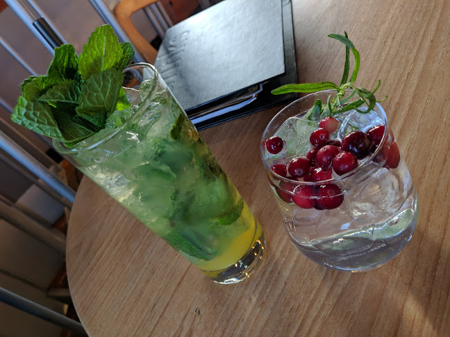 Comentarii opinii despre Ateljee Bar