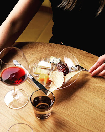 Albina Ravintola & Viinibaari