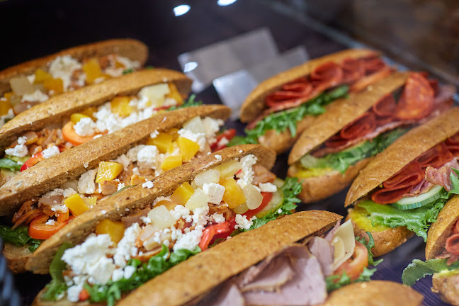 Opinii despre Heinosen Leipomo - Leipomokahvila ja myymälä Hiiskoskentie în Joensuu - Ravintola-ala