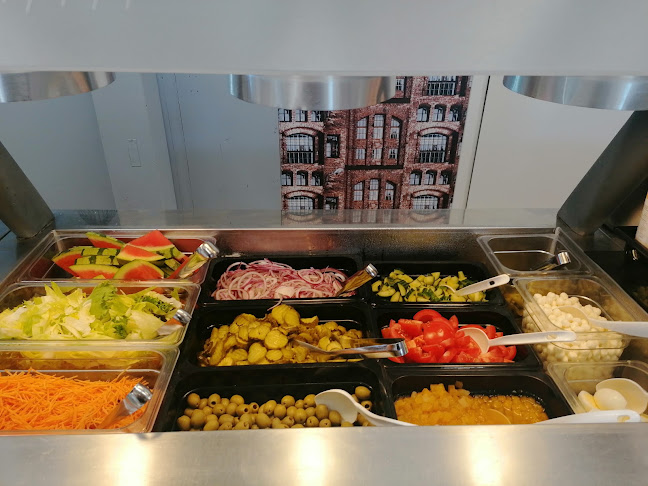 Lounas-kahvila Kuningatar ja Kuhnuri - Akaa