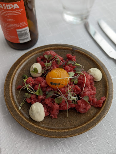 Restaurant Lucy in the Sky Phone number