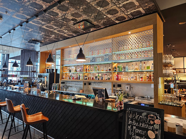 Ravintola Kitchen & Table Helsinki Airport