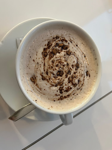 Opinii despre Choco Deli Oy Rinteenkulma în Rovaniemi - Ravintola-ala