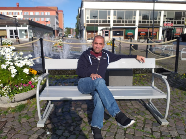 Opinii despre Raatihuoneentori în Kajaani - Ravintola-ala