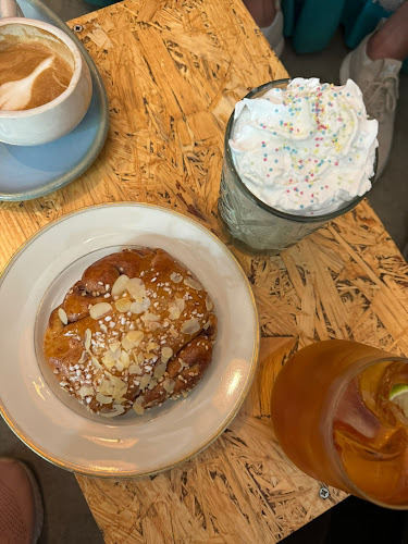 Ihana Kahvila Baari - Helsinki