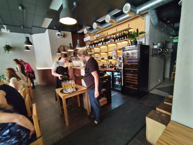 Karu Izakaya - Ravintola-ala