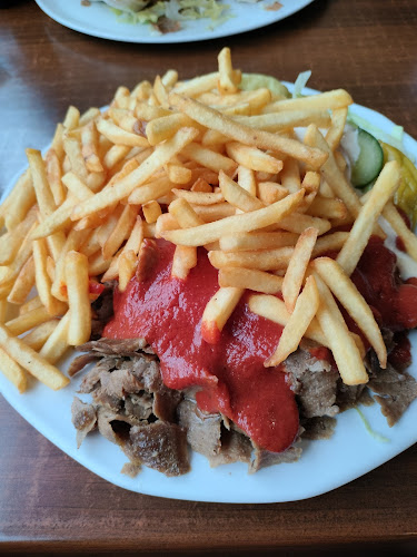 Kebab-Pizzeria Kristal - Ravintola-ala