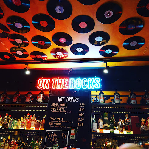 Opinii despre On the Rocks în Helsinki - Ravintola-ala