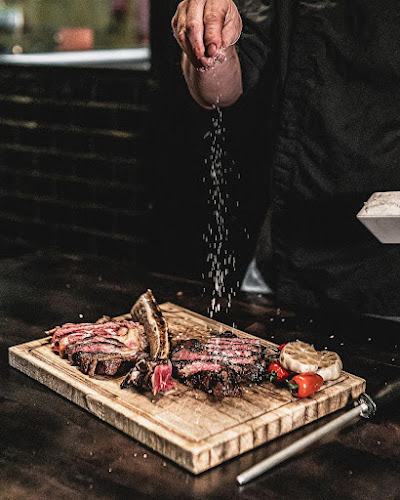 Stefan's Steakhouse, Ruka Open Times