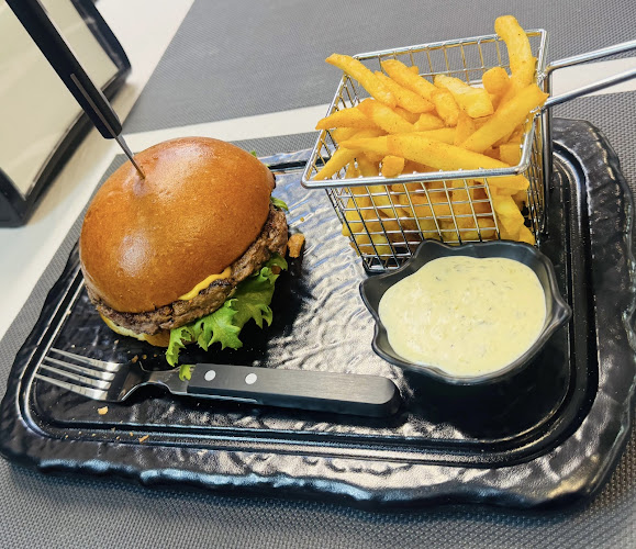 Mikailin Keittiö - Ravintola-ala