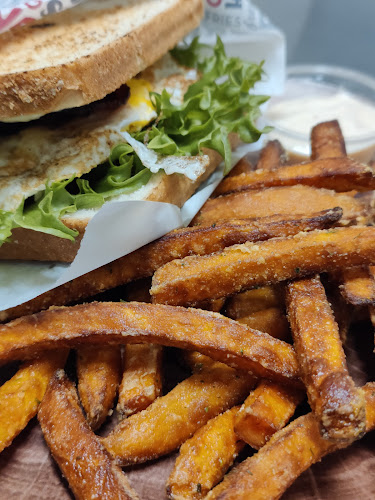 Kruuna ja Klaava - Ravintola-ala