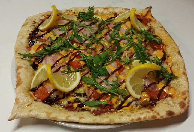 Tanhukatu 2, 21200 Raisio, Suomi