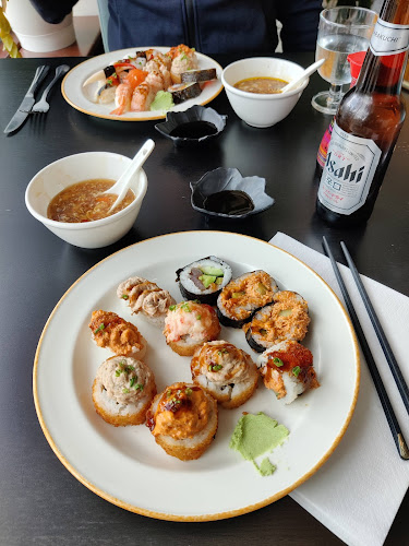 SUSHI HOT, Läntinen Pitkäkatu 1, 20100 Turku