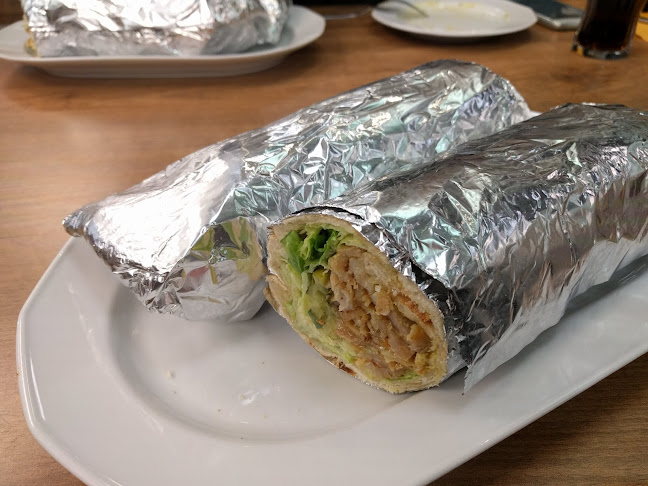 Comentarii opinii despre Kauppakadun Kebab Pizzeria