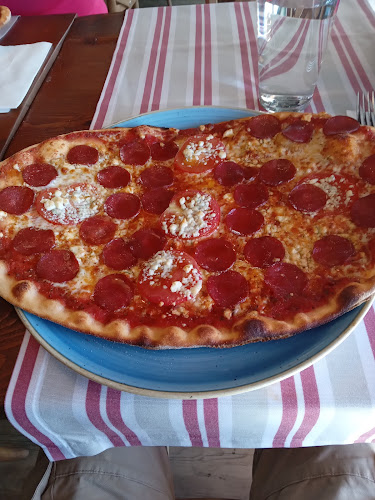 Comentarii opinii despre Classic Pizza Restaurant