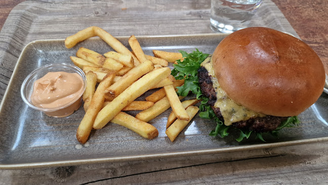 Ravintola Bora - Ravintola-ala