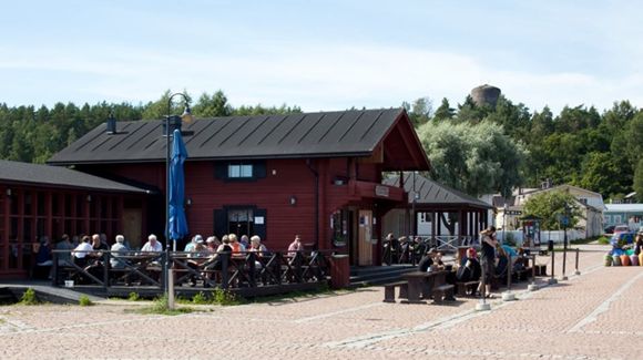 Kahvila-Ravintola Laivasilta