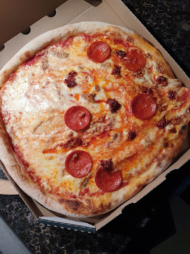UUNI-pizzeria, Naantali - Ravintola-ala