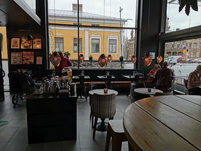 Opinii despre Robert's Coffee Pietarsaari în Pietarsaari - Ravintola-ala