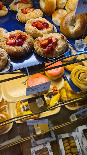 Opinii despre Oy Emil Halme Ab / Halmeen leipomo în Espoo - Ravintola-ala