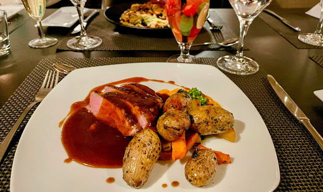 Ravintola Astor - Ravintola-ala