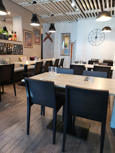 Thai & Laos Restaurant - Ravintola-ala