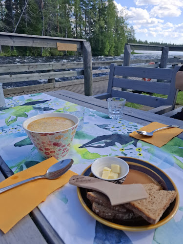 Opinii despre Leenan Koskitupa în Kuusamo - Ravintola-ala
