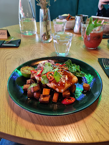 Memphis Hakaniemi Phone number