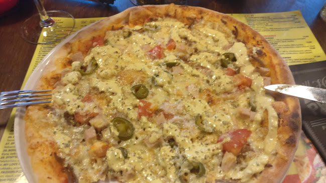 https://pizzaexpresstikkurila.fi/