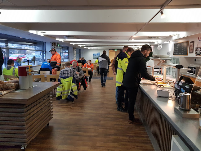 Comments and reviews of Pinja